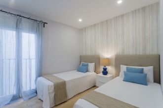 Dobo Rooms - Relatores III Apartment, фото 4