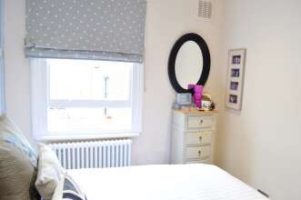 Stylish 2 Bedroom Property in Fulham