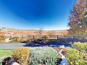 2br + Loft Mountain-view W/ Private Hot Tub 2 Bedroom Townhouse, фото 18 2br + Loft Mountain-view W/ Private Hot Tub 2 Bedroom Townhouse, фото 18