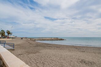 Pedregalejo Beach Apartment 4, фото 18