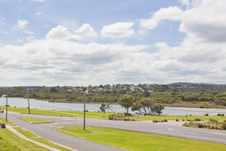 Four Kings Apartments, фото 21