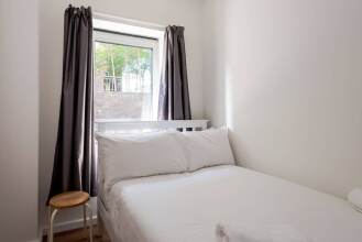 Large 3BR Flat in Canary Wharf for up to 6, фото 11