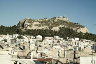 Rooftop Infinite Athens View Apt, фото 12