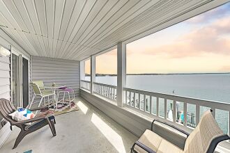 Bayfront W/ Private Balcony & Sweeping Views 2 Bedroom Condo, фото 7 Bayfront W/ Private Balcony & Sweeping Views 2 Bedroom Condo, фото 7