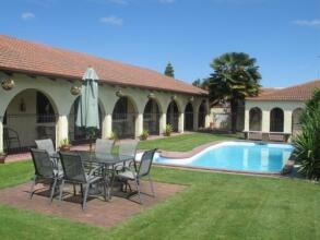 Captains Quarters Motor Inn, фото 16