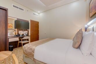 Crown Rose Hotel, фото 32 Crown Rose Hotel, фото 32