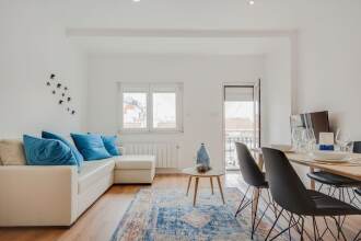 Beautiful Apartment on Iconic 28 Tram Line, фото 3