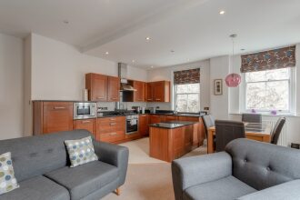 Large 2 Bedroom Flat Near Clapham High Street, фото 21