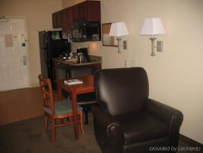 Candlewood Suites Lexington, фото 13