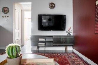 WanderJaunt - Apts off South Congress