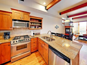 2br + Loft Mountain-view W/ Private Hot Tub 2 Bedroom Townhouse, фото 6 2br + Loft Mountain-view W/ Private Hot Tub 2 Bedroom Townhouse, фото 6