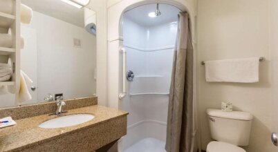 Motel 6 Austin South - Airport, фото 24 Motel 6 Austin South - Airport, фото 24