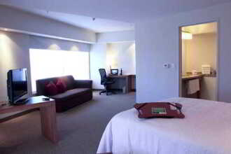 Hampton Inn By Hilton Guadalajara Expo, фото 6