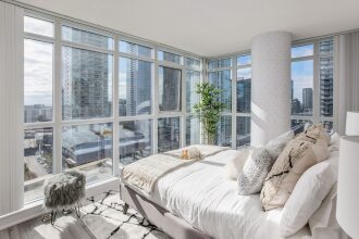 Simply Comfort. Elegant Downtown Apt, фото 8