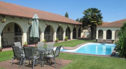 Captains Quarters Motor Inn, фото 40