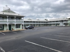 Deluxe Inn And Suites, фото 3