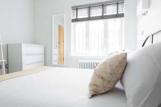 The Soho Studio - Modern & Bright 2BDR in Central London, фото 24