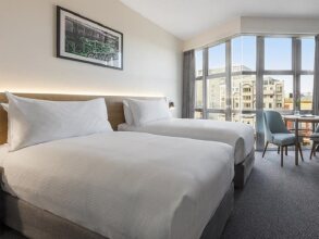 Oaks Wellington Hotel