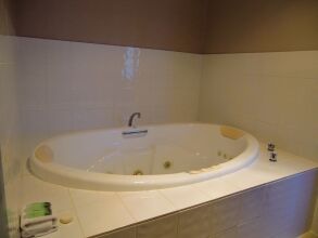 Econo Lodge Kansas City, фото 19 Econo Lodge Kansas City, фото 19