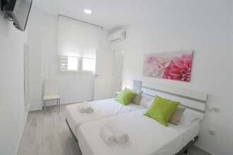 Apartment - 1 Bedroom with WiFi - 107857, фото 1