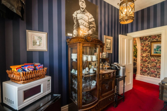 Hughson Hall Bed & Breakfast, фото 12