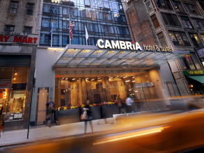 Cambria Hotel & Suites New York - Times Square