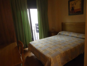 Hostal Infantes, фото 2