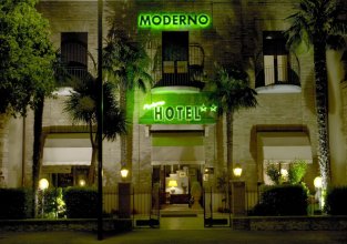 Hotel Moderno