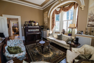 Hughson Hall Bed & Breakfast, фото 7