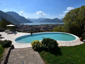Classy Villa in Pisogne With Garden, Bbq, Pool, Sun-loungers, фото 24