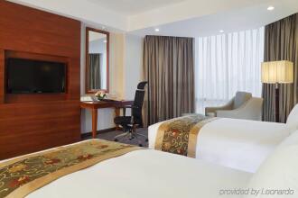 Crowne Plaza West, фото 12