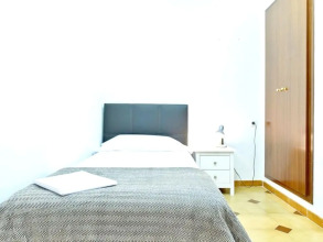 Apartment With 4 Bedrooms in Salou, With Shared Pool and Balcony, фото 10