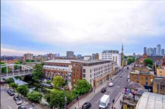 Modern 4 Bedroom Canal-side North London Flat, фото 5