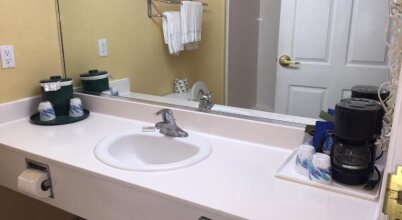 Deluxe 6 Inn & Suites, фото 40 Deluxe 6 Inn & Suites, фото 40