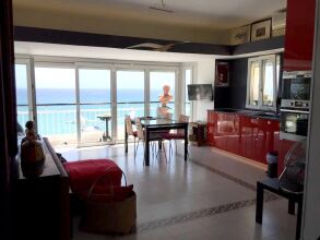 Apartment With one Bedroom in Alicante , With Wonderful sea View, Furnished Balcony and Wifi, фото 1