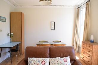 Spacious 1 Bedroom By Finsbury Park, фото 5