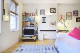 Modern Bright 1 Bedroom in Kentish Town, фото 17