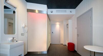 IQ Hotel, фото 35