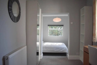 Contemporary 2 Bedroom Flat in Brighton, фото 14
