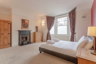 Large 2 Bedroom Flat Near Clapham High Street, фото 2