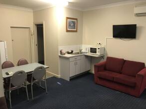 B.W Orange Motor Inn, фото 9