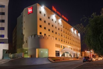 Ibis Muscat