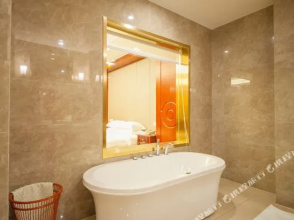 Fangcheng Hotel
