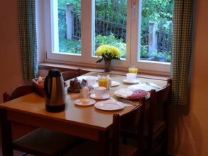 Family Pension, фото 10 Family Pension, фото 10