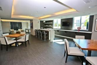 Brickell First Intimate 2 Bedroom Condo, фото 12