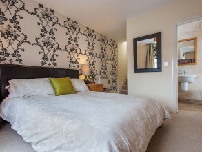 Priory House Apartments, фото 15