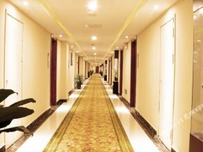 Greenhaotai Business Hotel (yuepeng Business Hotel, Wanda Plaza, Xuzhou)