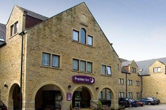 Premier Inn Huddersfield North