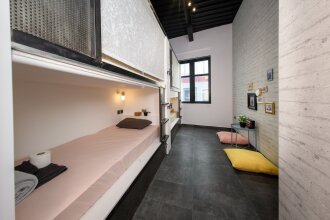 Iconic Athens Hostel, фото 25