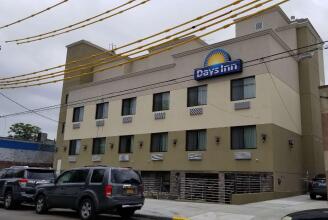 Days Inn Brooklyn Borough Park, фото 16